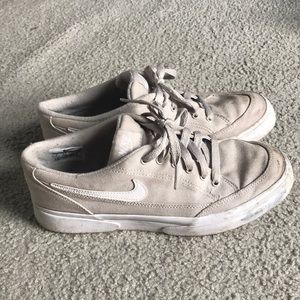 nike casual sneakers